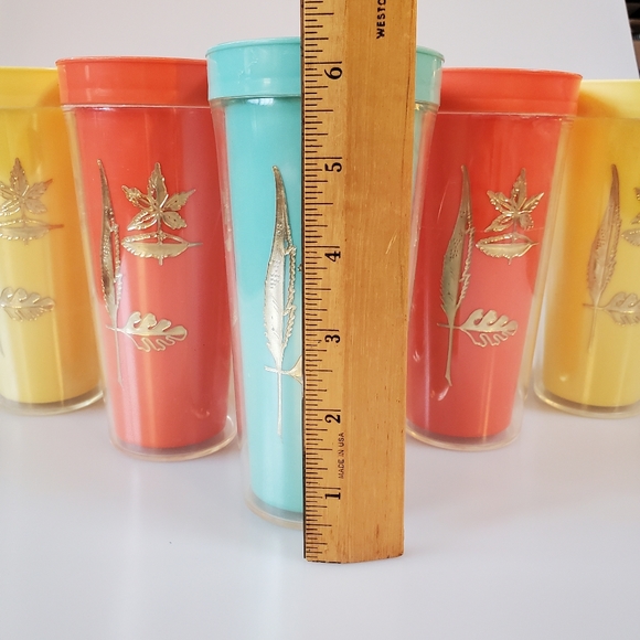 5 Vintage Insulated Plastic Tumblers Mid Century w/Gold Accent Retro Drinkware - Picture 3 of 5